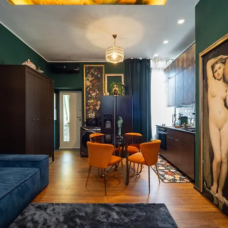 Luxury For 3 - 10 Min To Duomo 아파트